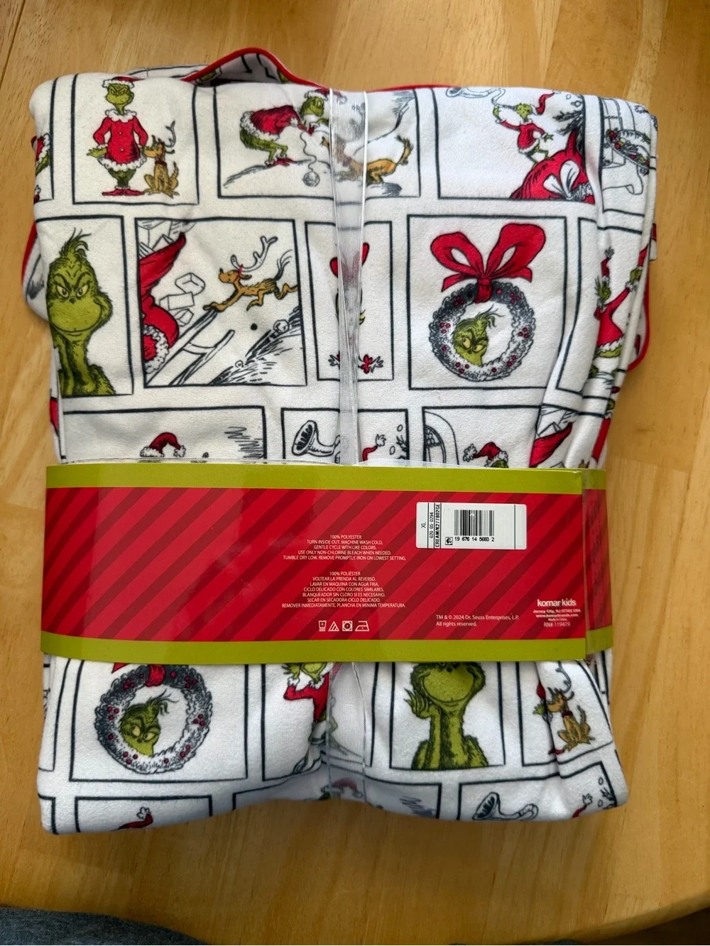 Komar Kids Women's Red, White & Green Grinch 2-Piece Sleep Set